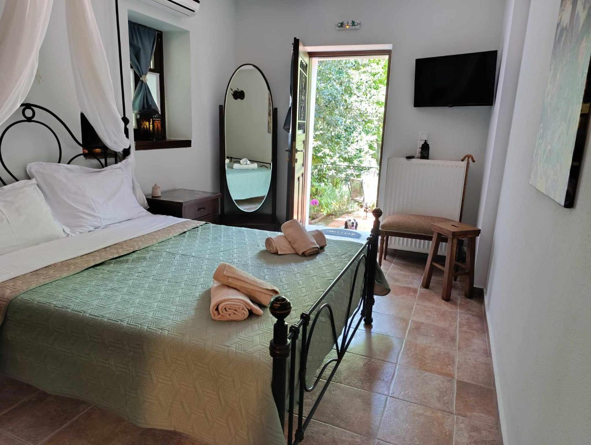 Μountain Whispers Appartement Mourésion Buitenkant foto
