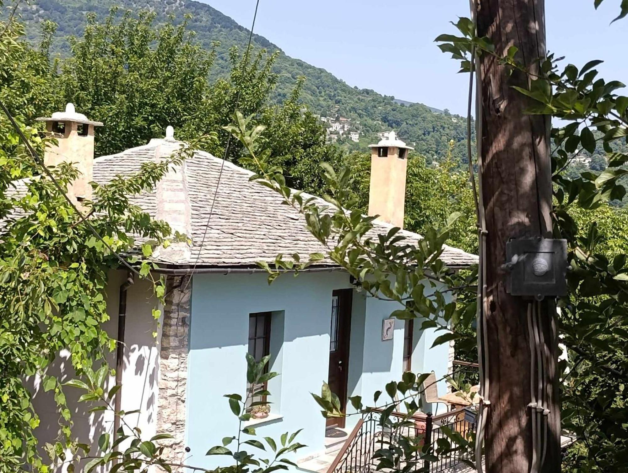 Μountain Whispers Appartement Mourésion Buitenkant foto