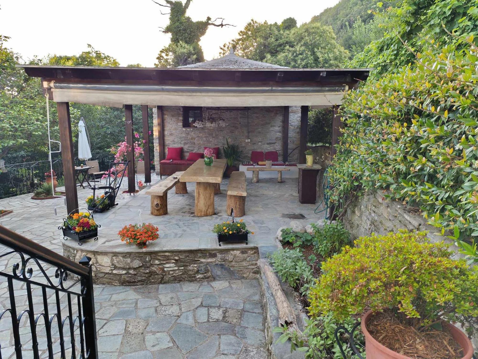 Μountain Whispers Appartement Mourésion Buitenkant foto
