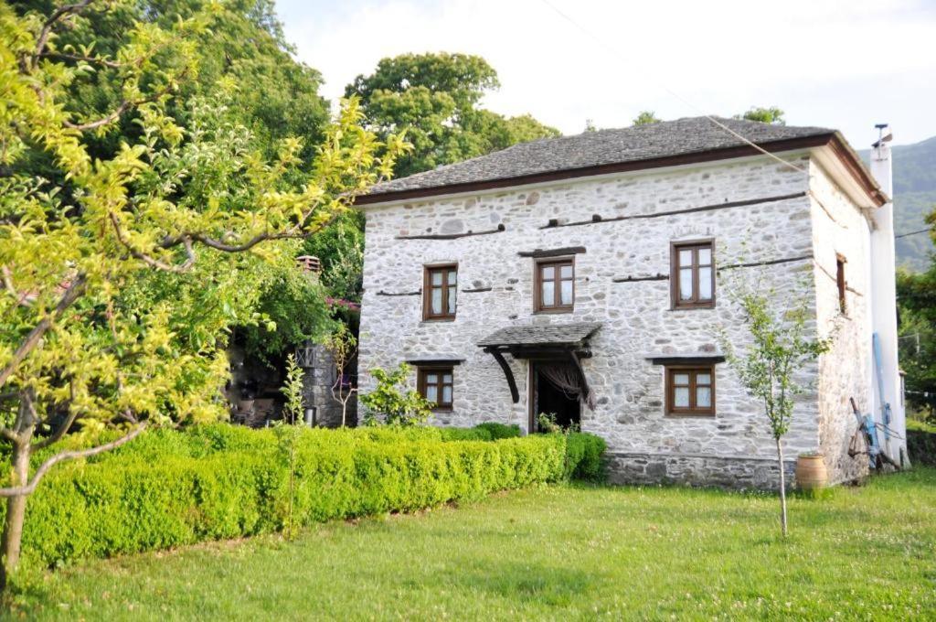Μountain Whispers Appartement Mourésion Buitenkant foto